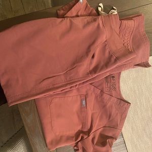 Small mauve figs set